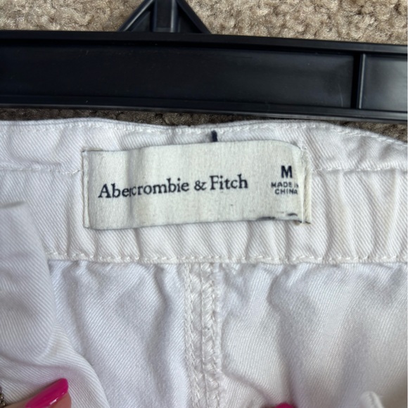 Abercrombie & Fitch White Cargo Pants - Picture 4 of 4